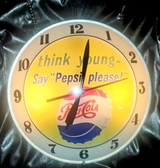 Circa 1950 Vintage Pepsi Lighted Clock.