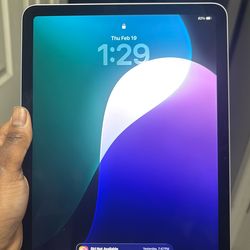 iPad Air M3 128 GB New With Box & WIFI *PURPLE*