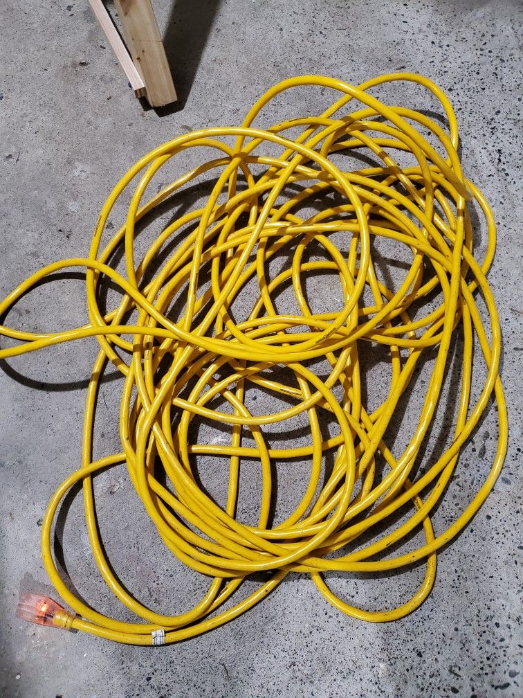 Yellow Jacket 100ft Extension Cord