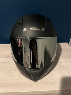 LS2 Full-Face Motorcycle Helmet Matte Black