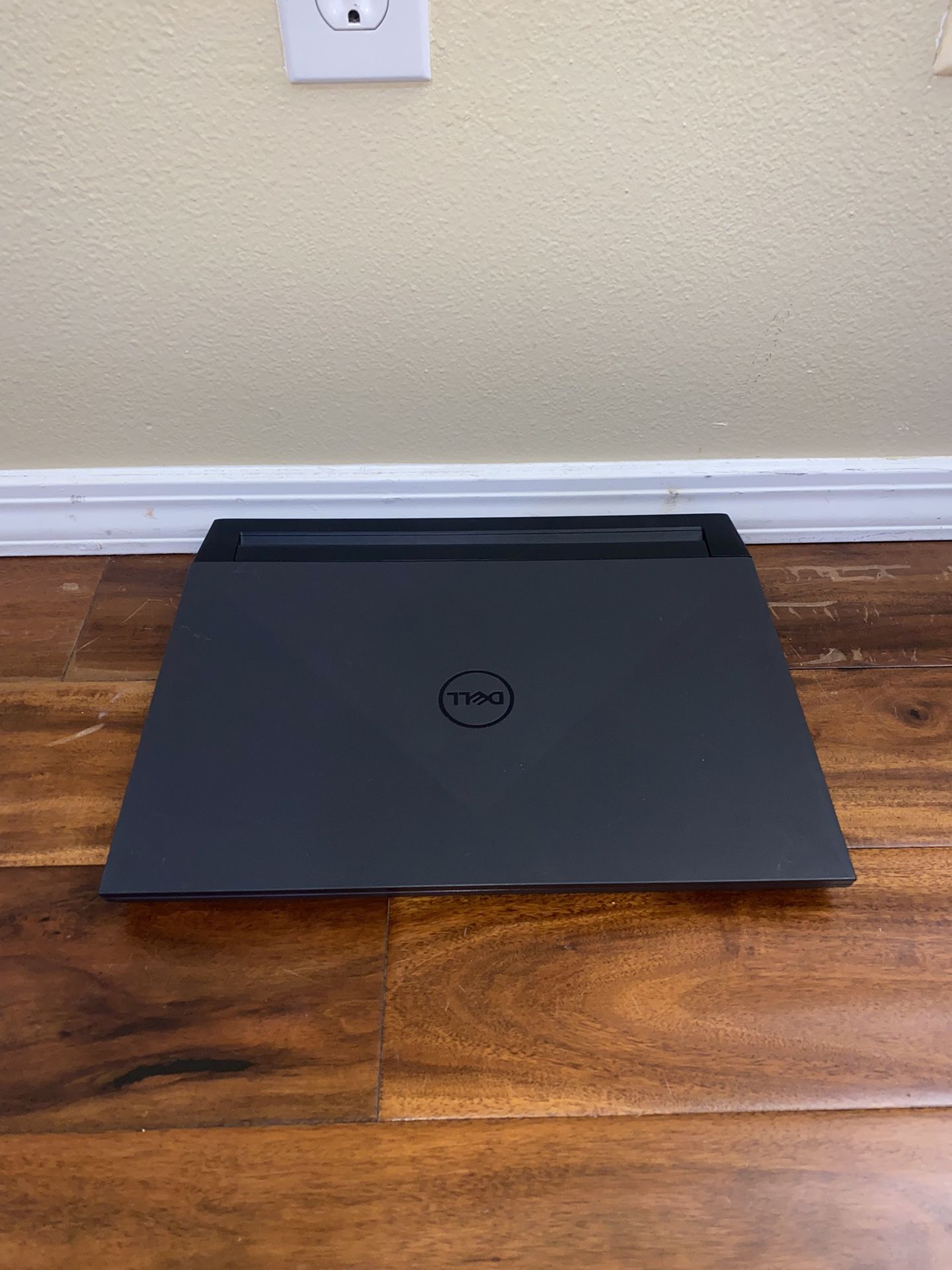 Dell G15 Gaming Laptop