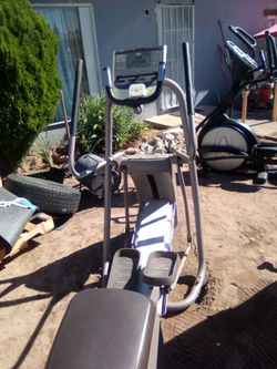 Elliptical Trainer Machine