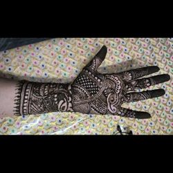 Henna Application 