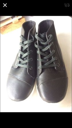 Toms Leather High Tops