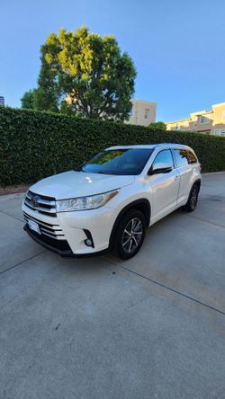 2017 Toyota Highlander