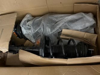 Pair of Front Complete Strut Assemblies New – Honda Ridgeline (2006–2014)