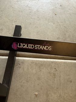 Liquid Stand for Keyboard