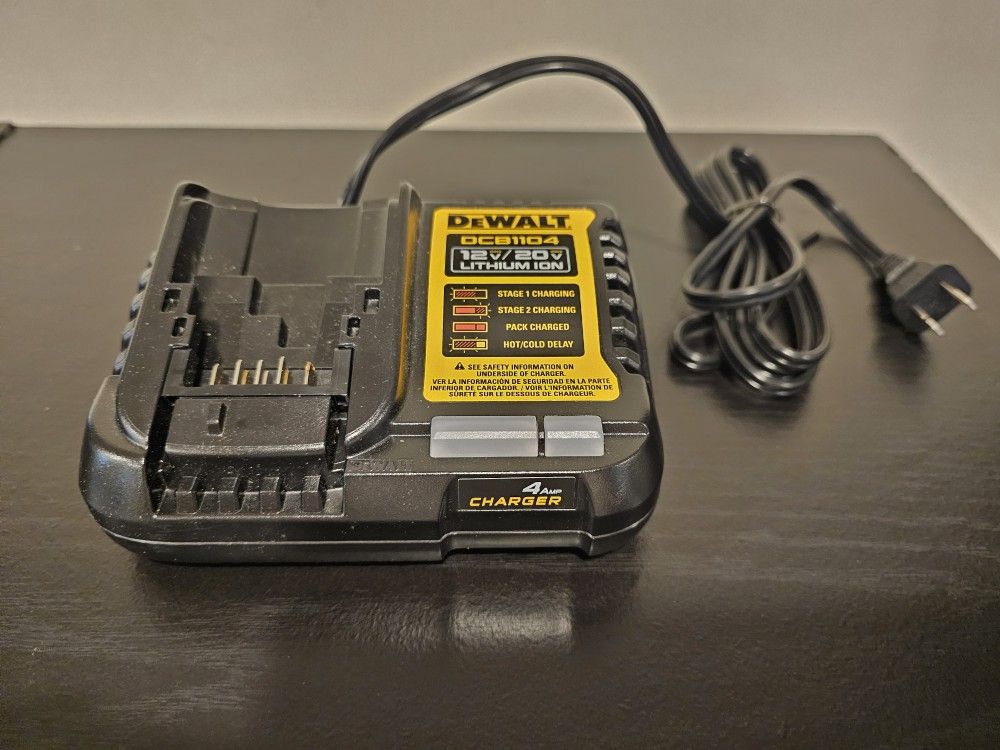 Brand New Dewalt 12v 20v Battery Charger DCB1104 Mint Condition