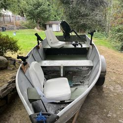 12 “ Aluminum Deep V Boat 