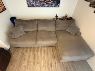 Gray Sectional Sofa with Chaise