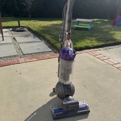 Dyson Slim Ball Animal Vacuum