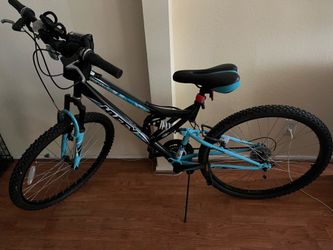 1 huffy teen/ adult bike