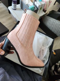 Pink Boots Size 5 Women - Nasty Gal