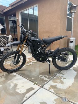 Surron light bee x 2025