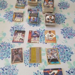 baseball cards of collectors of the all kinds players most cards are in great shape.and some are not bad. Asking 300 or make offer reasonable.