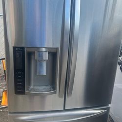 LG French Door Refrigerator Counter Depth