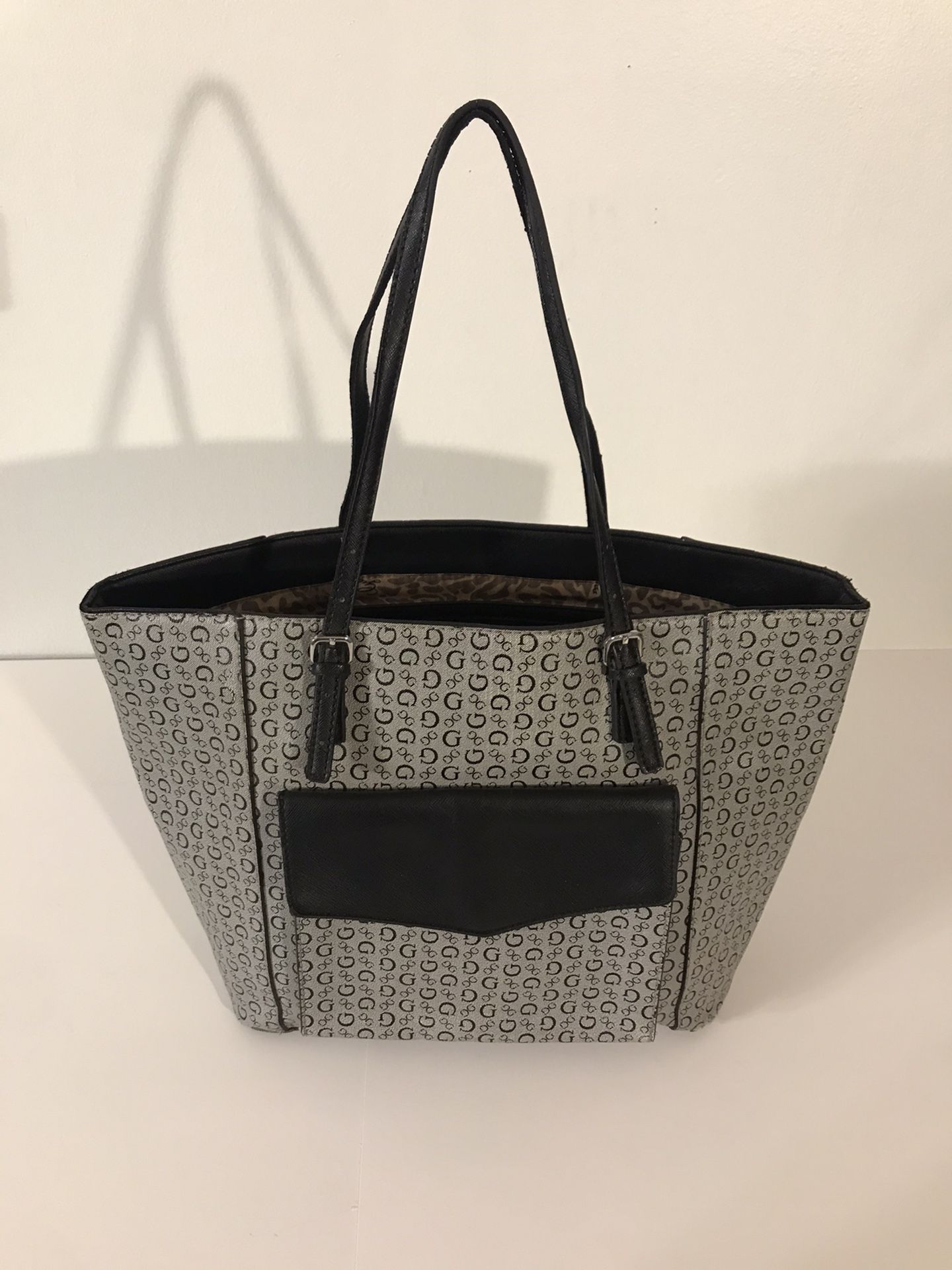 GUESS Gray & Black Large Tote Bag W/ GG Logo Design & Leopard Print Lining