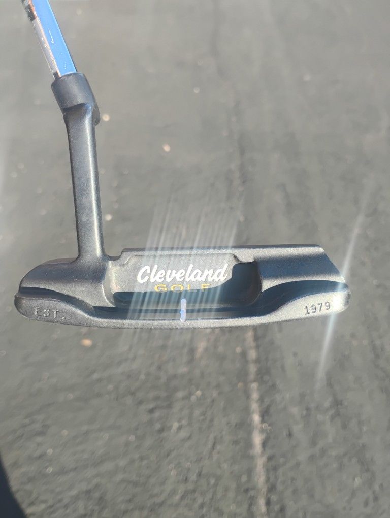 Golf Clubs! Cleveland Classic 1 Putter!