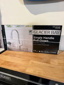 Glacier Bay Calandine Single Handle Pull-Down Kitchen Faucet