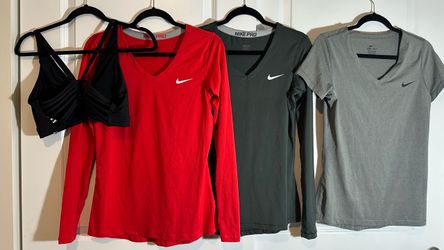 Nike active tops size large