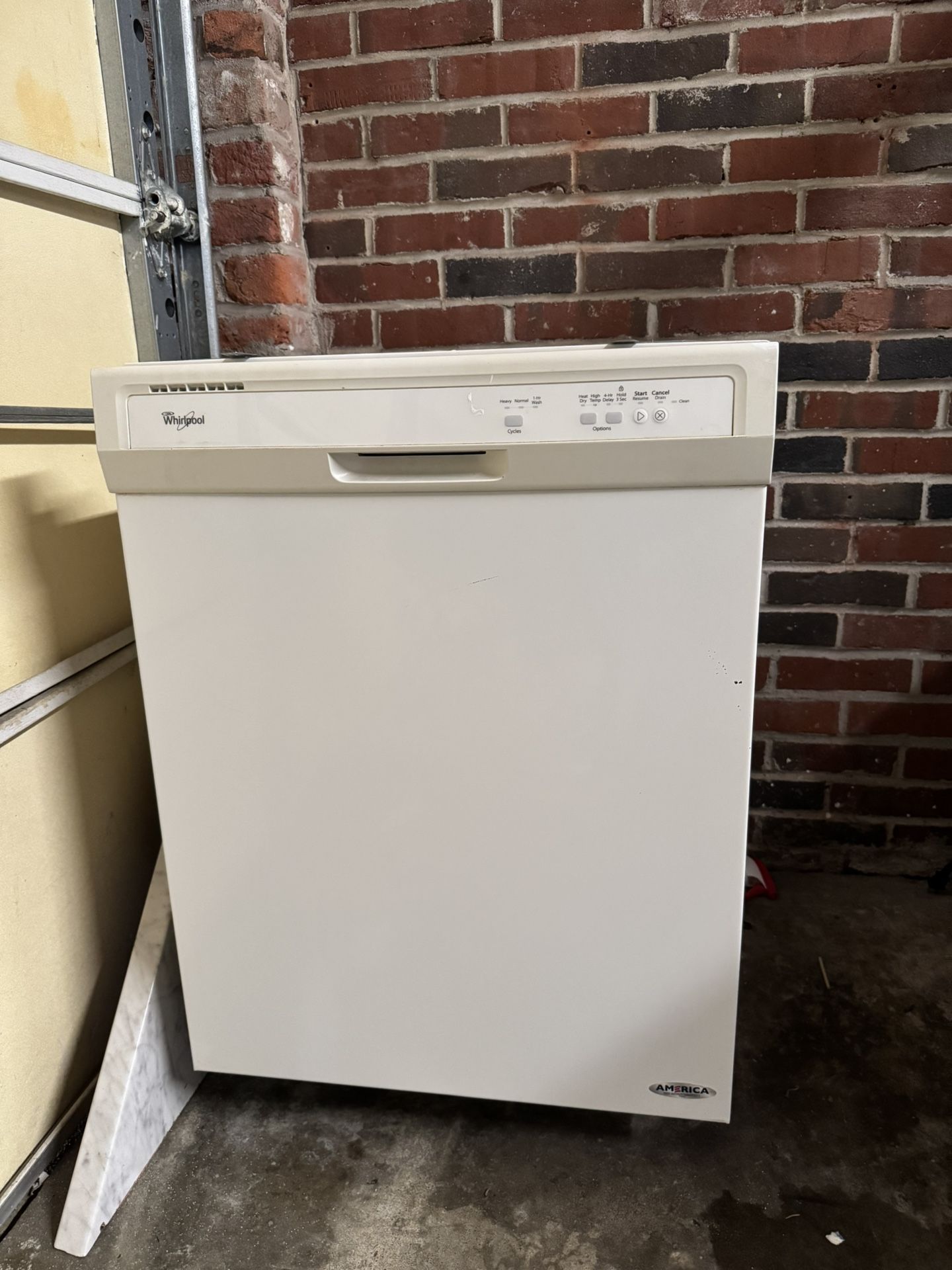 Dishwasher for sale