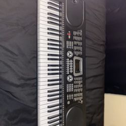 $100 OBO Microphone 🎤 With Stand  And Keyboard 