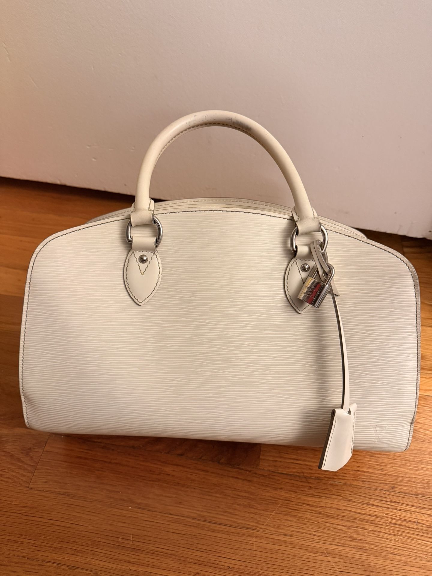 LV Louis Vuitton Epi Pont-Neuf PM handbag