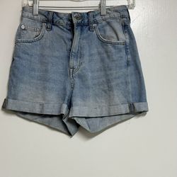 Short Jeans