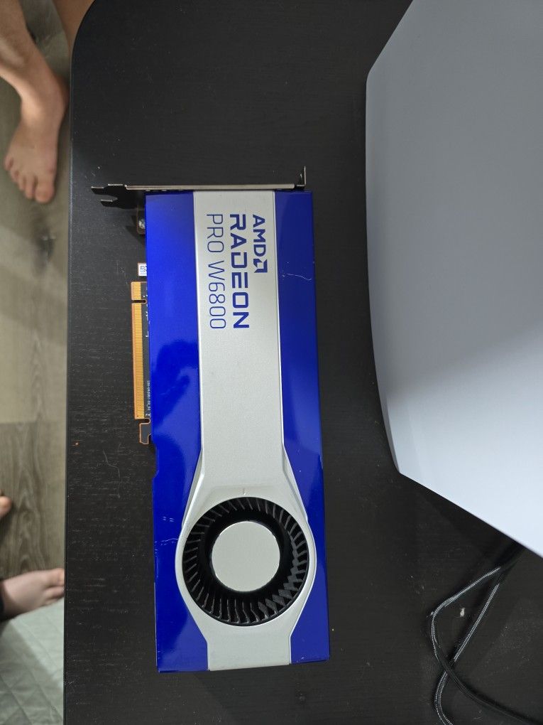 AMD RADEON PRO W6800 32GB GDDR6 MINI DISPLAY PORT X6 OUTPUT GRAPHICS CARDS PARTS ONLY