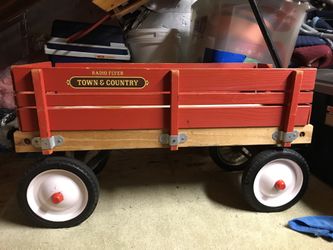 Radio Flyer town & country