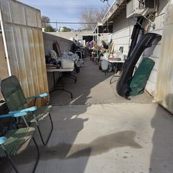 Garage Sale (Saturday  and Sunday)