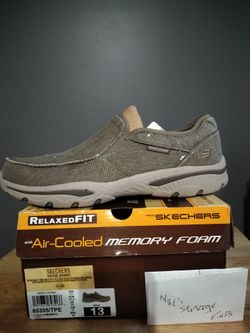 Sketchers Relaxed Fit