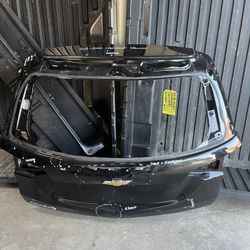 2018-2019-2020-2021-2022 CHEVROLET EQUINOX LIFTGATE OEM USED