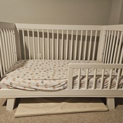 Babyletto Hudson 3-in-1 Convertible Baby Crib with Toddler Bed & Daybed