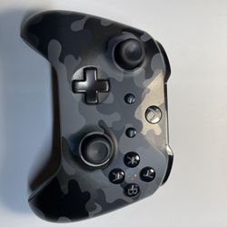 Xbox One Camo Edition 