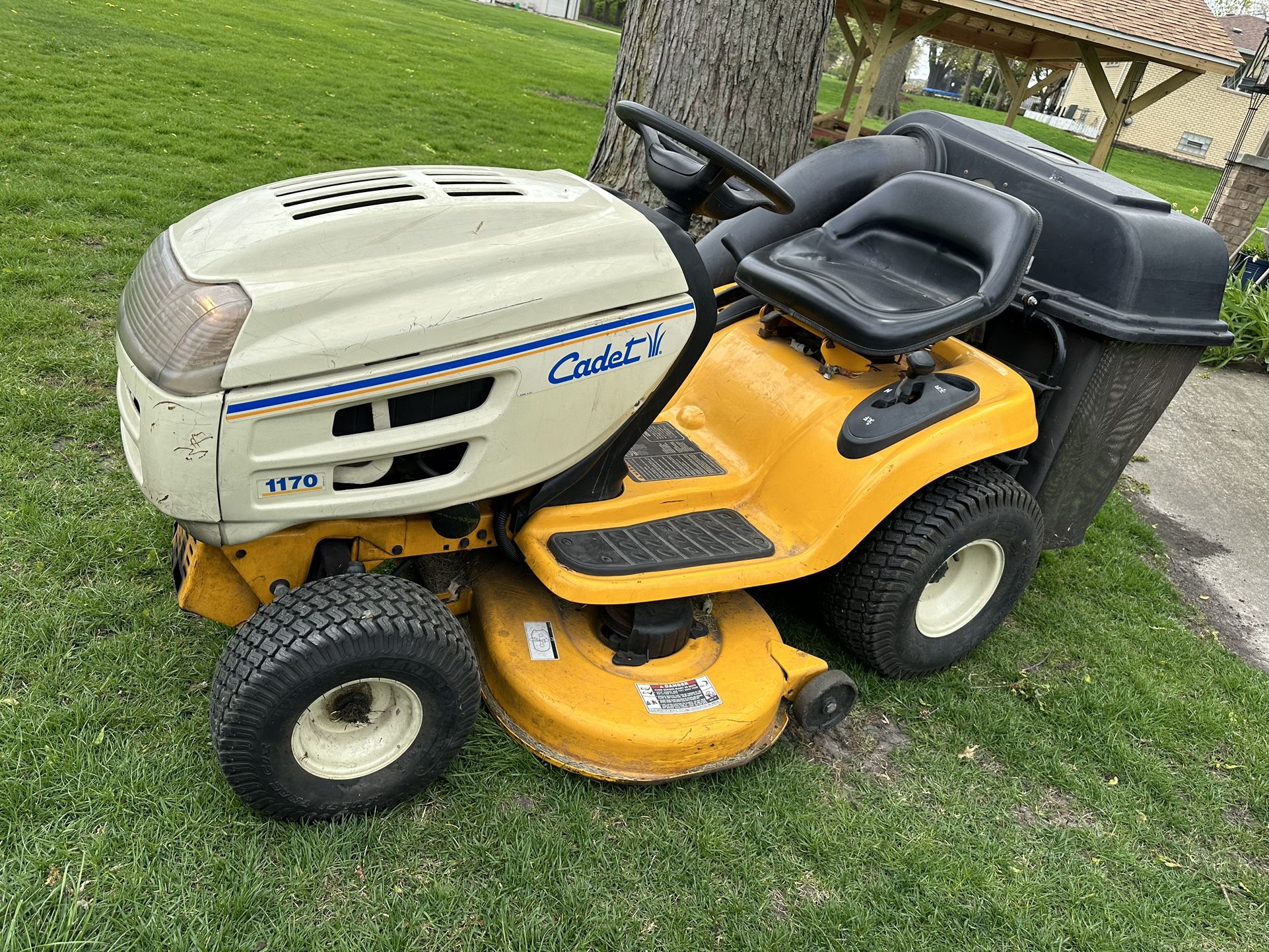 Cub Cadet 1170 Lawn Tractor