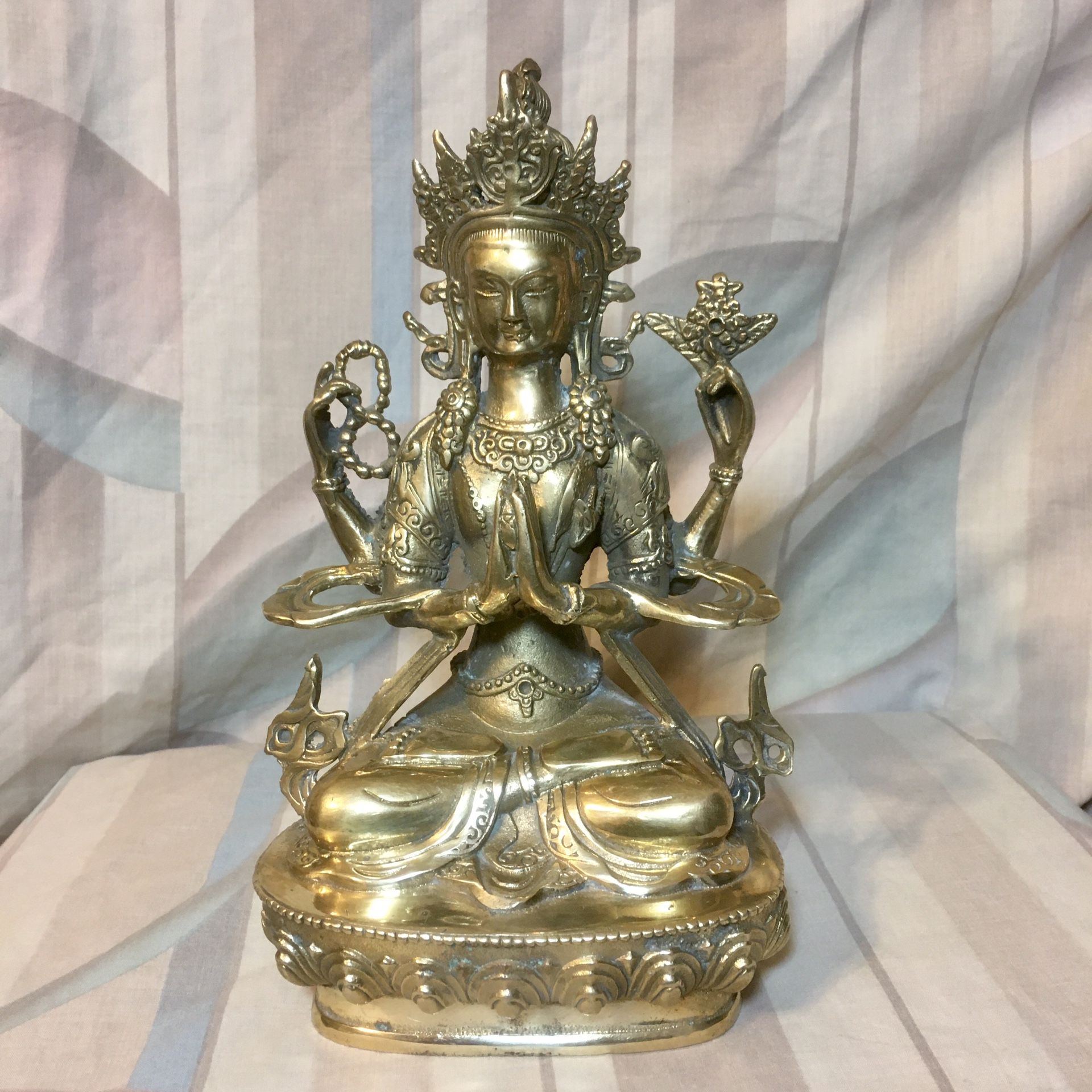 Bodhisattva Avalokiteshva // Chenrezig Statue 
