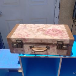 Cute Little Antique Suitcase 