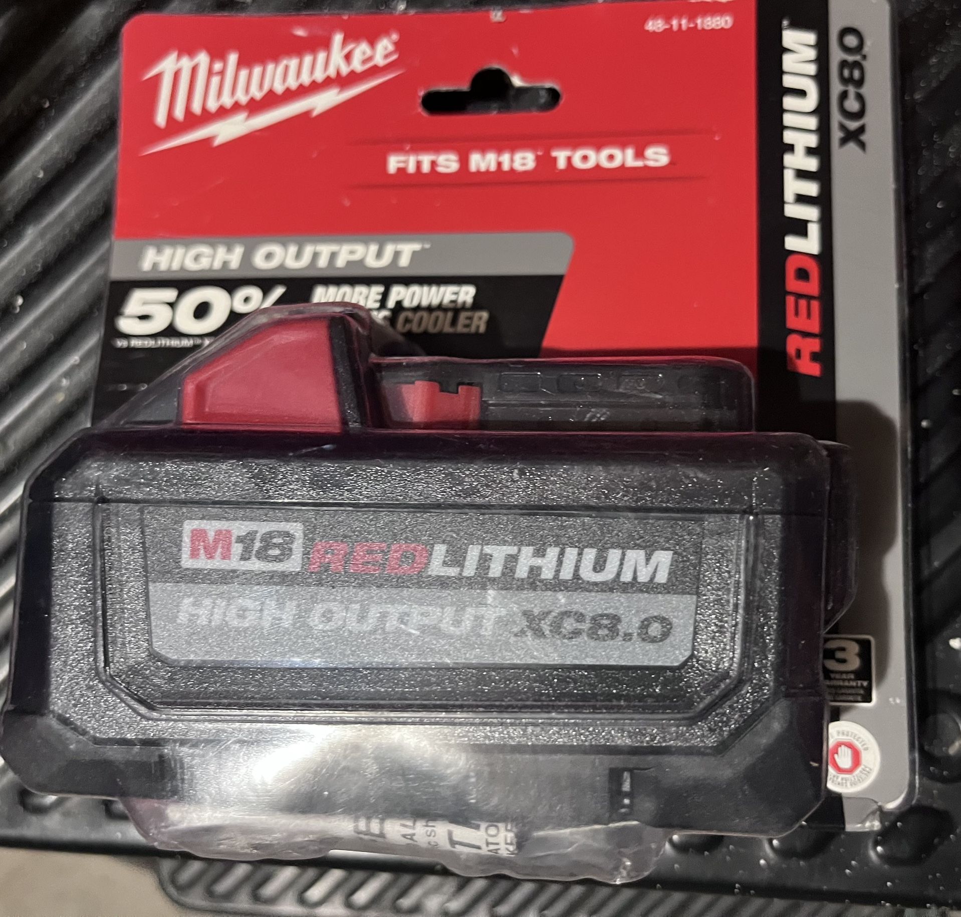 Milwaukee 48-11-1880 M18 REDLITHIUM HIGH OUTPUT 18v 8.0 Ah Lithium-Ion Battery