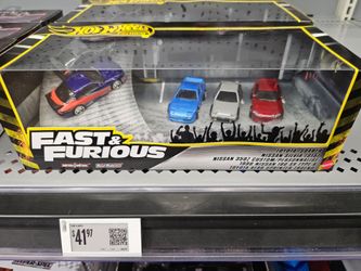 New Hot Wheels Premium Fast & Furious Diorama Diecast Set (VALENCIA) $40