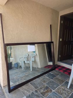 Dresser mirror