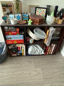 📚 8-Cube Storage Organizer / Bookcase – Excellent Condition
