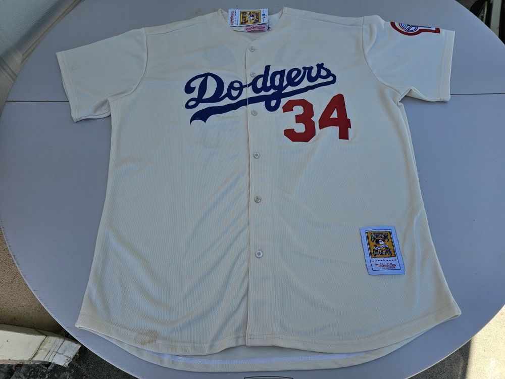 Mitchell And Ness MLB Los Angeles Dodgers Fernando Valenzuela Jersey Men  Size 2XL for Sale in West Covina, CA - OfferUp