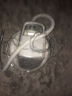 Vendo aspiradora en mui buenas condisiones $40