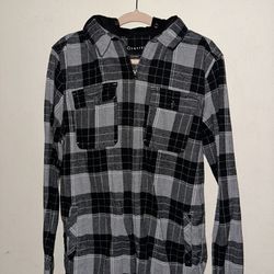 Empyre | Gray and Black Flannel Size L