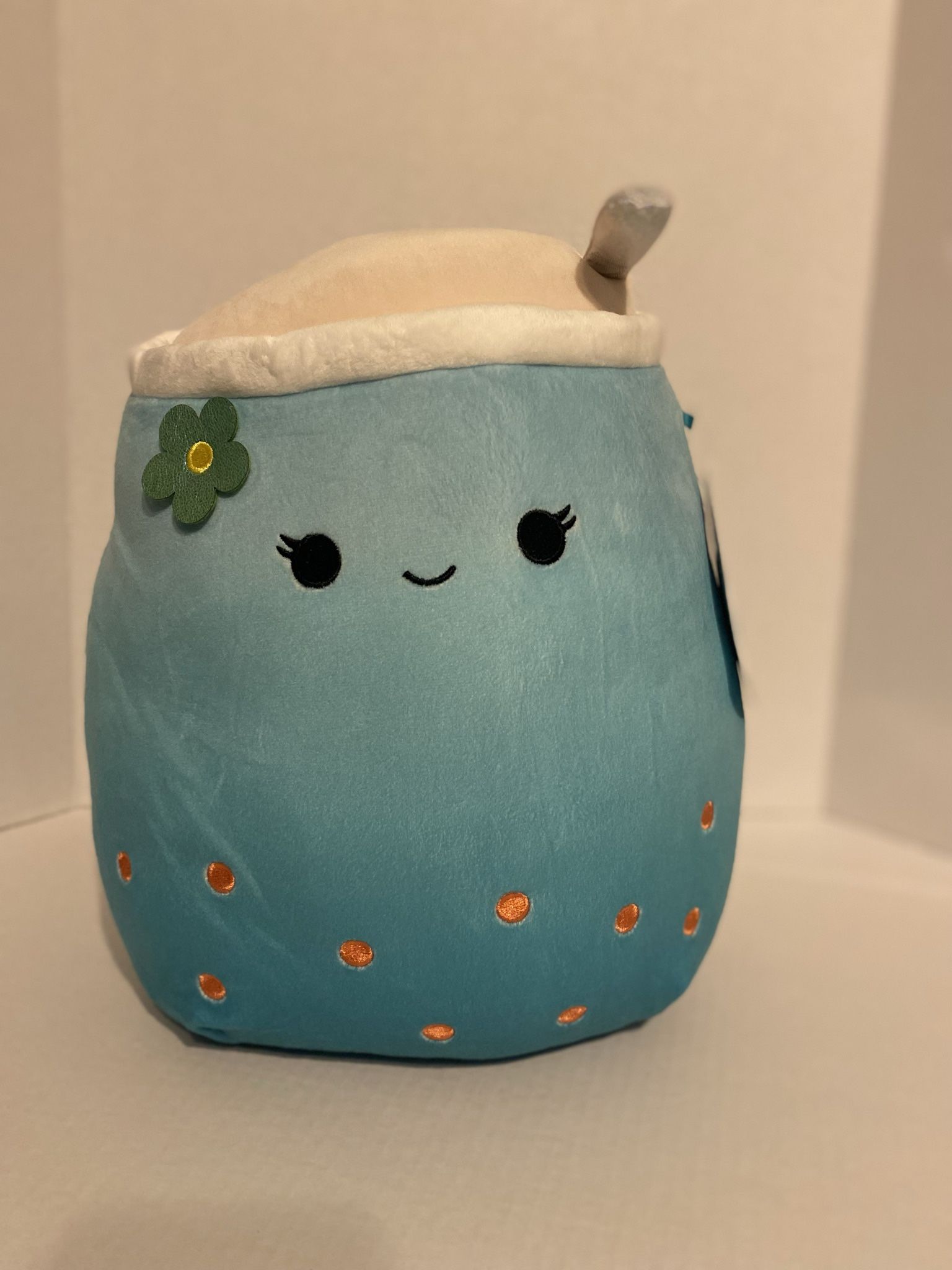 NWT 12” JAKARRIA BUBBLE TEA SQUISHMALLOW