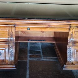 ITALIAN DESIGNER EXECUTIVE DESK