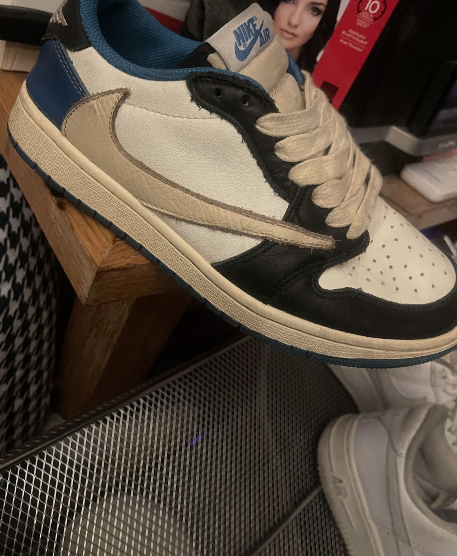 Nike Air Jordan 1 Retro Low OG SP Fragment x Travis Scott