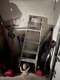 5 Foot Step Ladder Aluminum