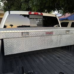 GMC Tool Box 